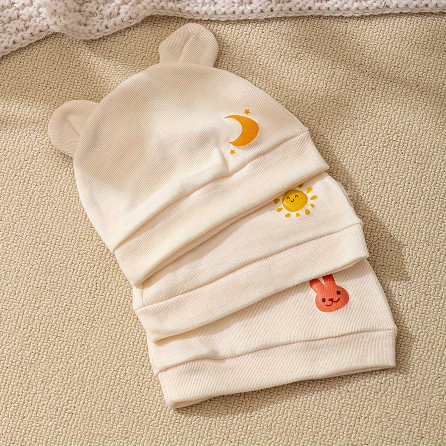 Bonnets pour bébé, avec des oreilles de ours mignons — Monptitlou
