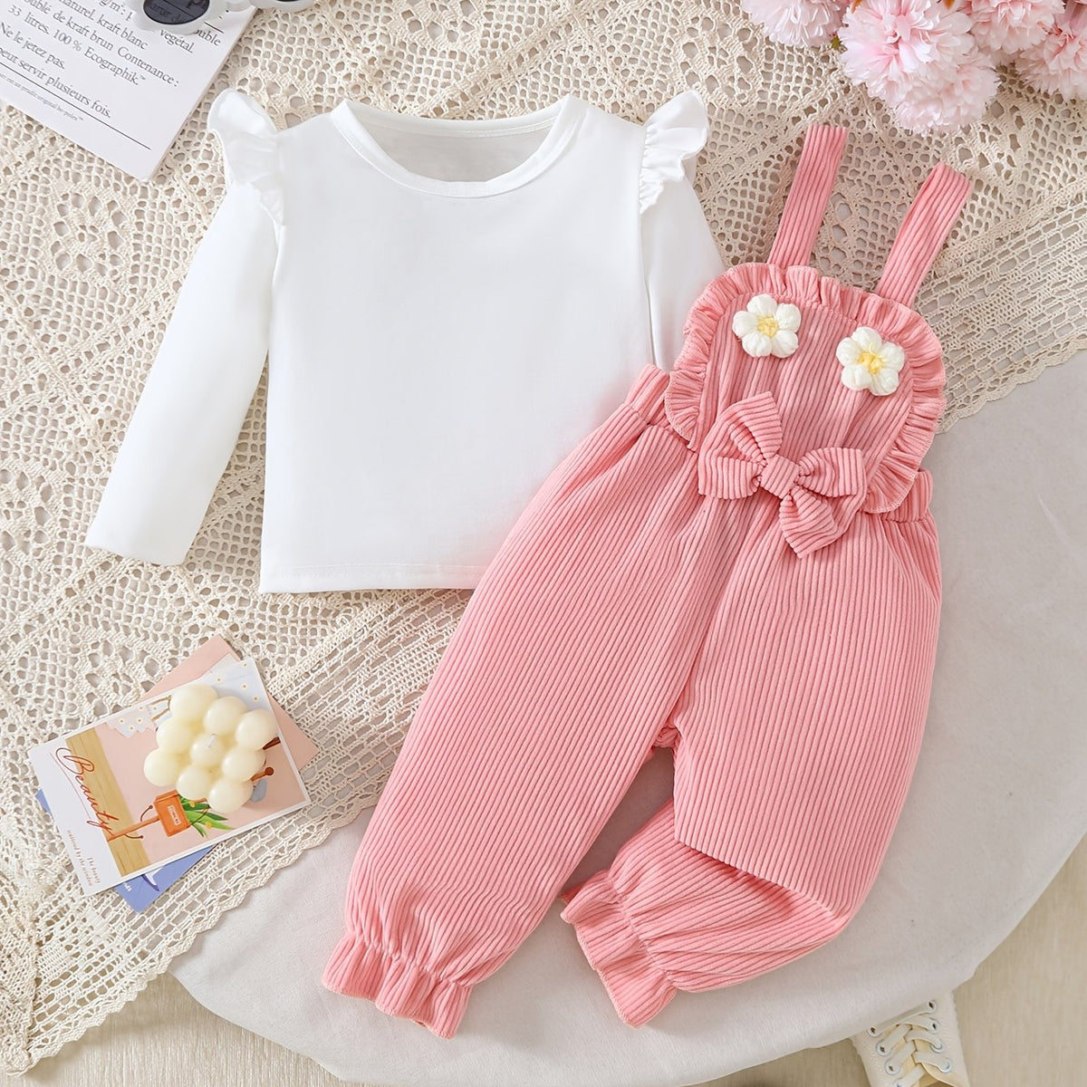 Ensemble deux pièces pour bébé fille tendance : haut à manches à — Monptitlou Image