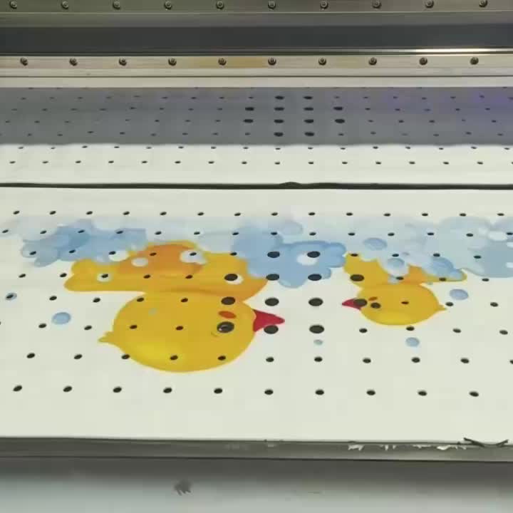 1 tapis antidérapant pour baignoire avec rainure — Monptitlou