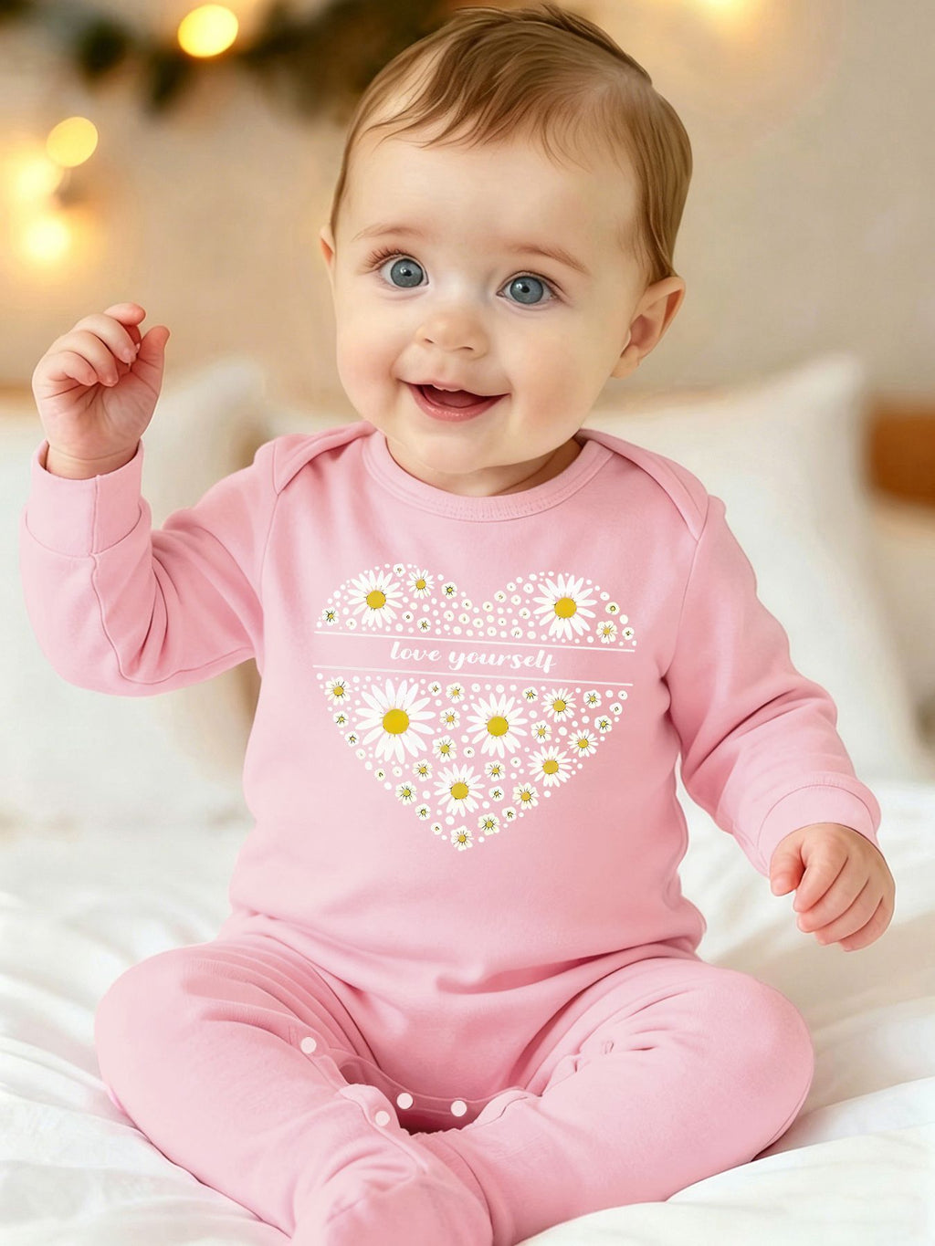 Barboteuse Bébé Printemps/Automne avec Pieds et Motif "Coeur de — Monptitlou