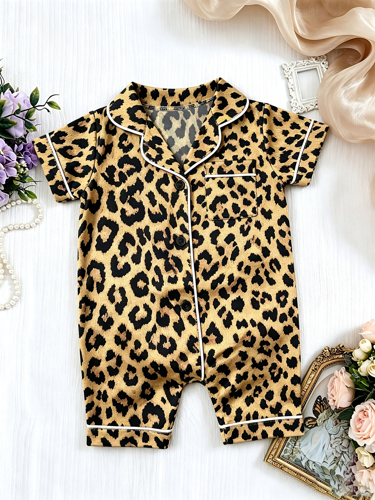 [Tenue bébé légère respirante] Combinaison courte manches à col revers — Monptitlou Image