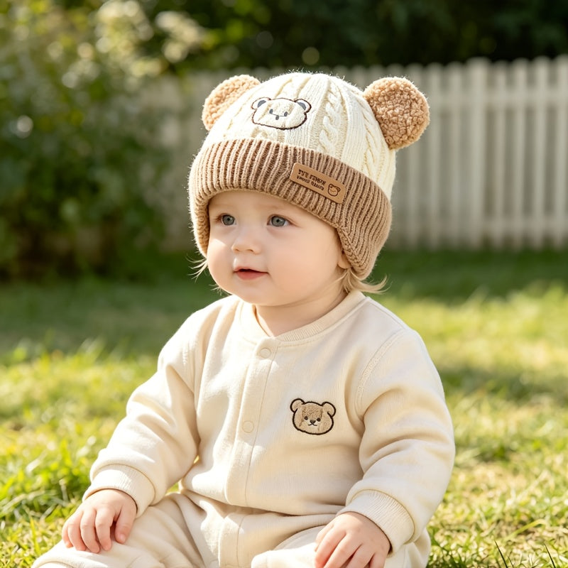 Bonnet pull-over d'automne et d'hiver avec protège-oreilles et oreilles — Monptitlou