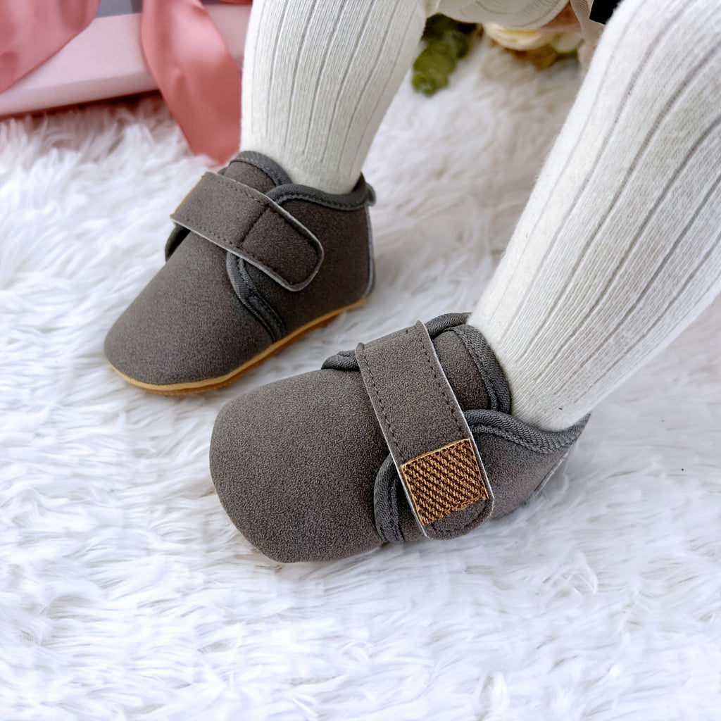 Chaussures chaudes d'hiver pour bébé doublées en polaire, chaussures confortables antidérapantes pour nourrissons avec s