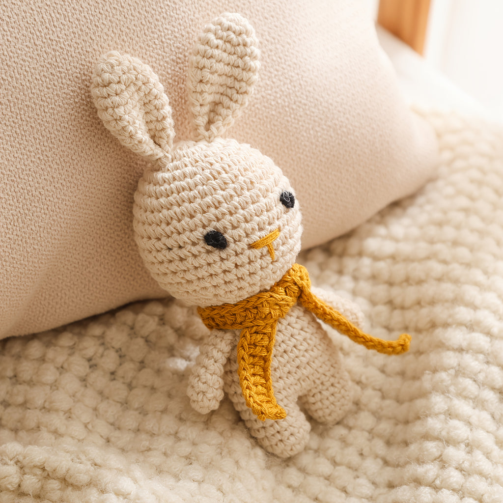 Objet de confort, forme de lapin avec clochette intégrée, mignon 3D — Monptitlou
