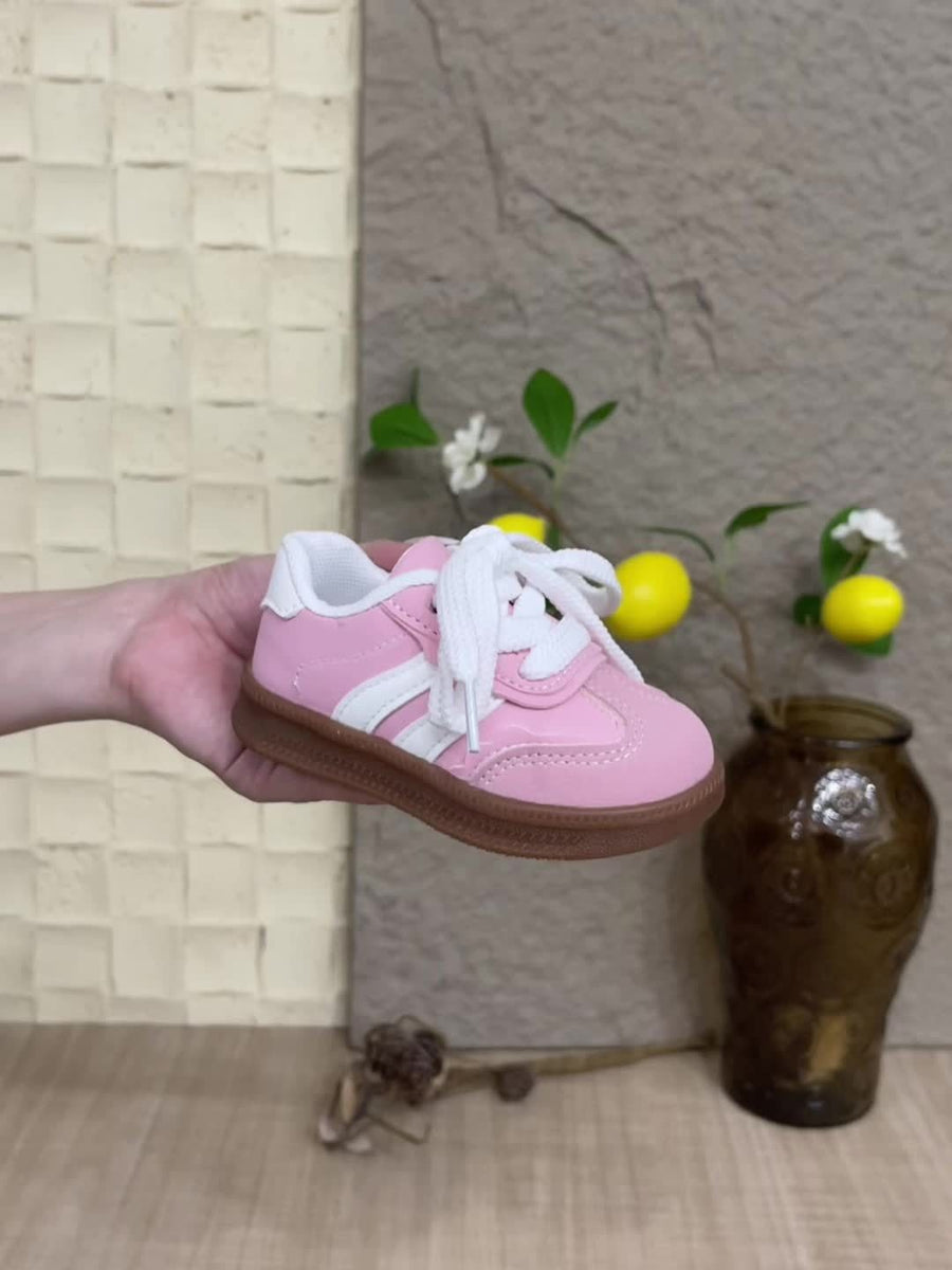 Tenue d'été tendance et confortable pour enfants, style campus — Monptitlou