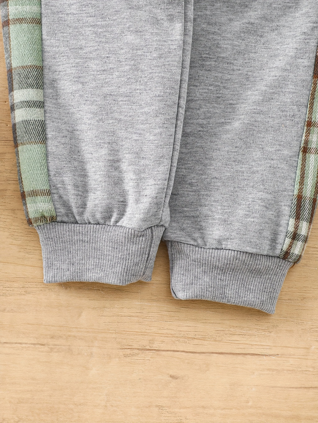 Ensemble garçon automne/hiver comprenant un t-shirt à capuche à manches — Monptitlou