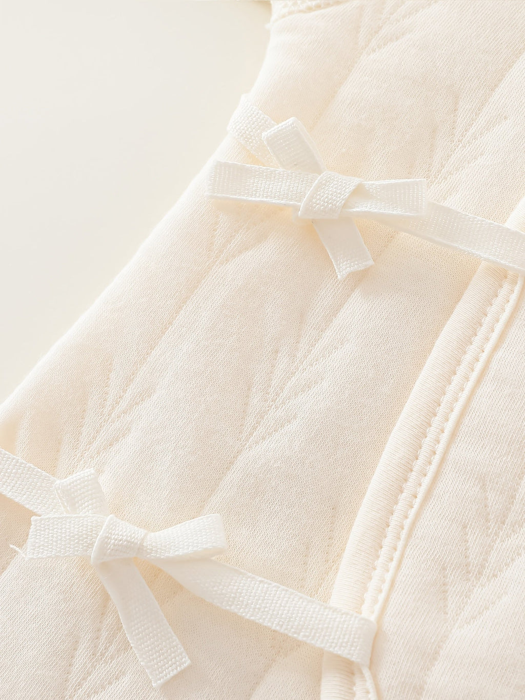 Grenouillère pour bébés garçons et filles - Ailes d'ange coupées, barboteuse pour nouveau-né, barboteuse de couleur unie