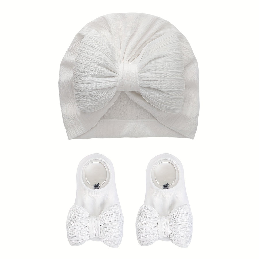 /Set Bonnets & Chaussettes pour Bébé avec Grands Nœuds Pompon — Monptitlou