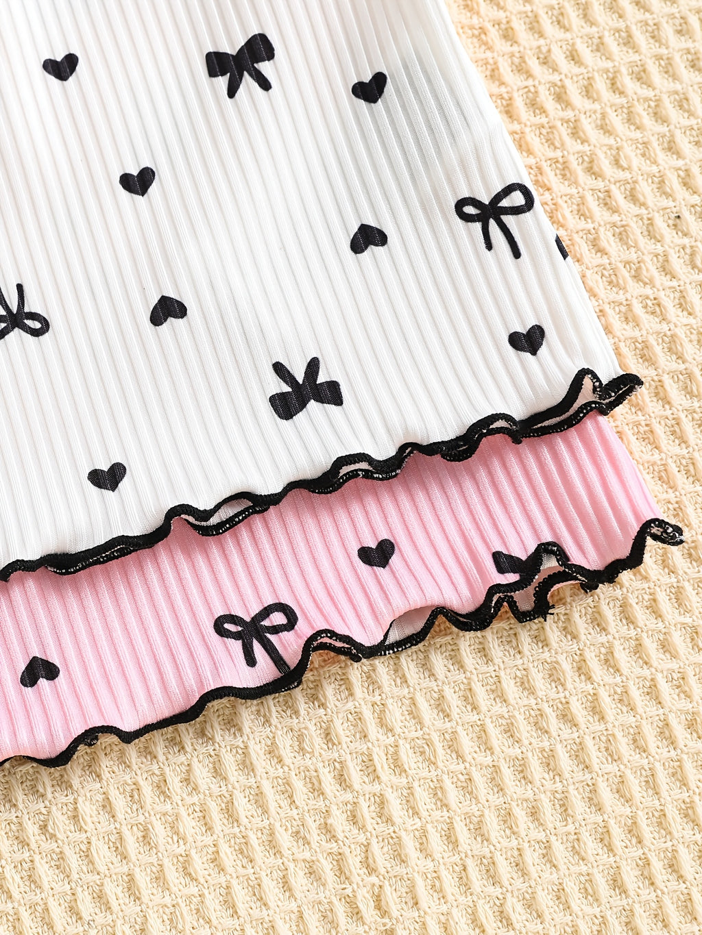 Vêtements bébé fille et nouveau-né — Monptitlou